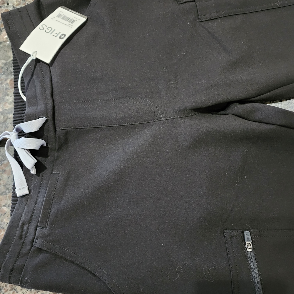 Figs Womem's Black Jogger Pants